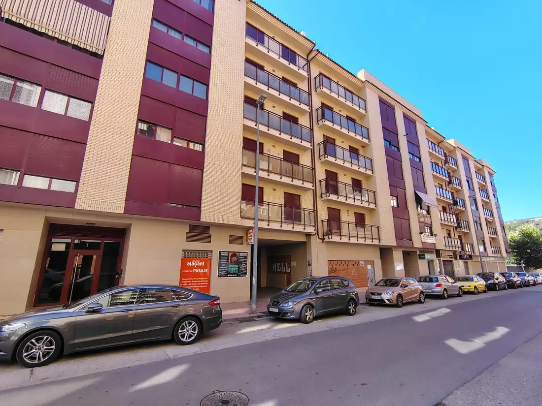 Local en Buñol, Valencia